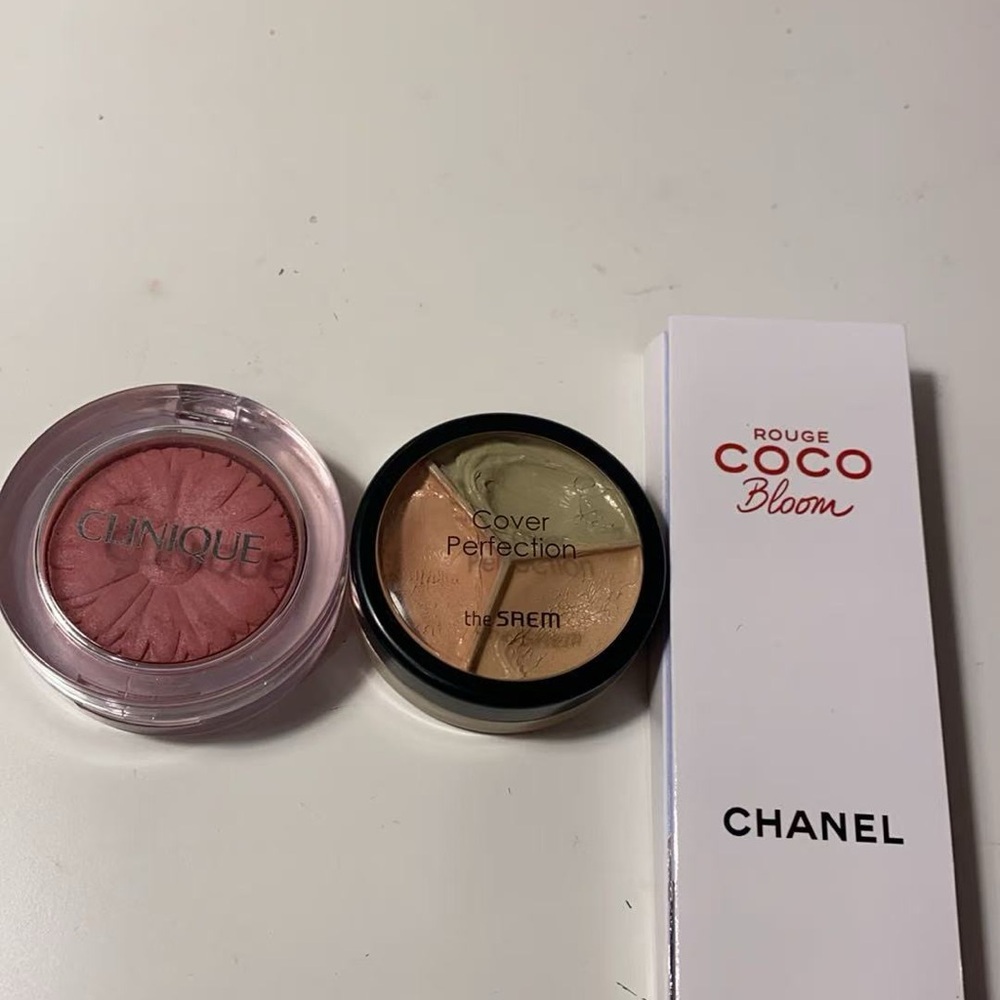 Chanel Rouge Coco Bloom Lipstick - Red
